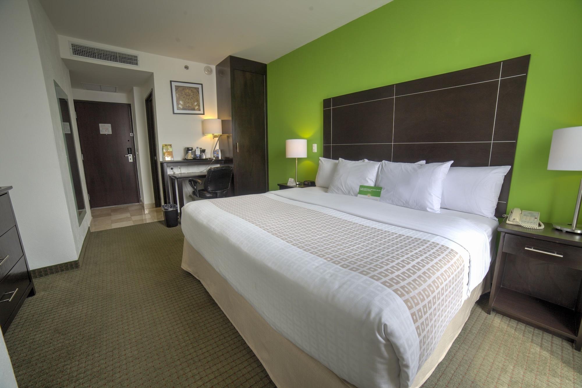 Hotel La Quinta By Wyndham Puebla Palmas Angelopolis Extérieur photo