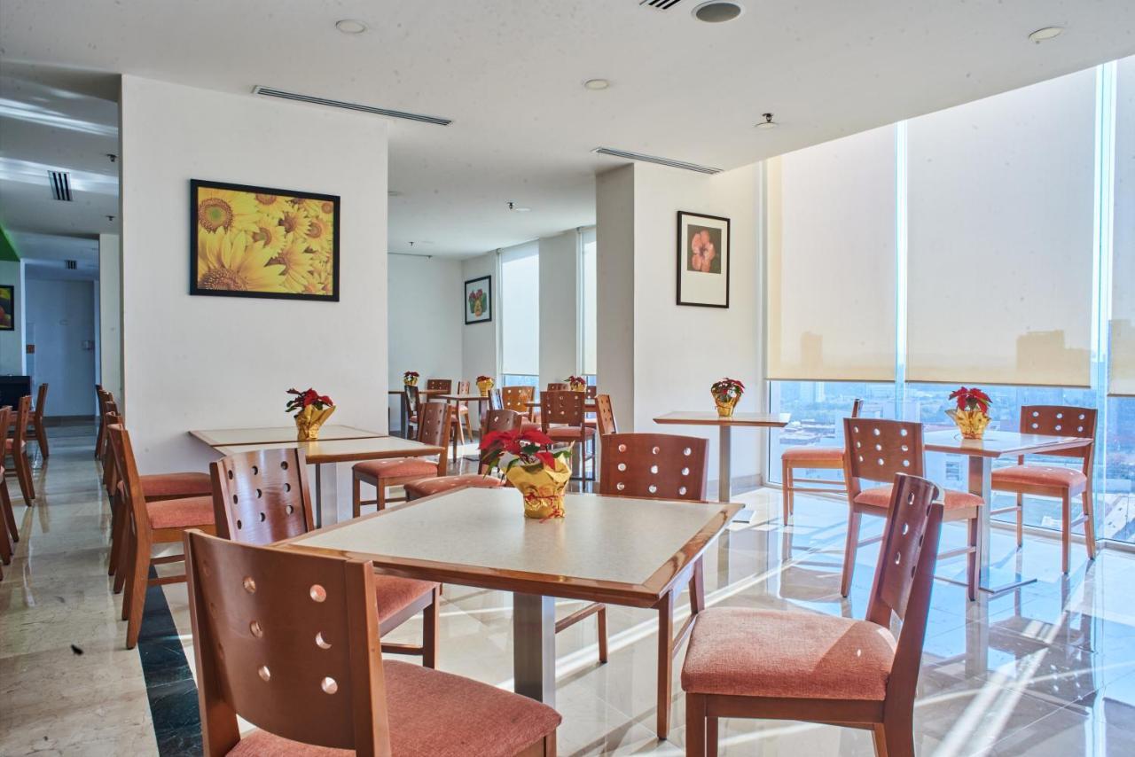 Hotel La Quinta By Wyndham Puebla Palmas Angelopolis Extérieur photo